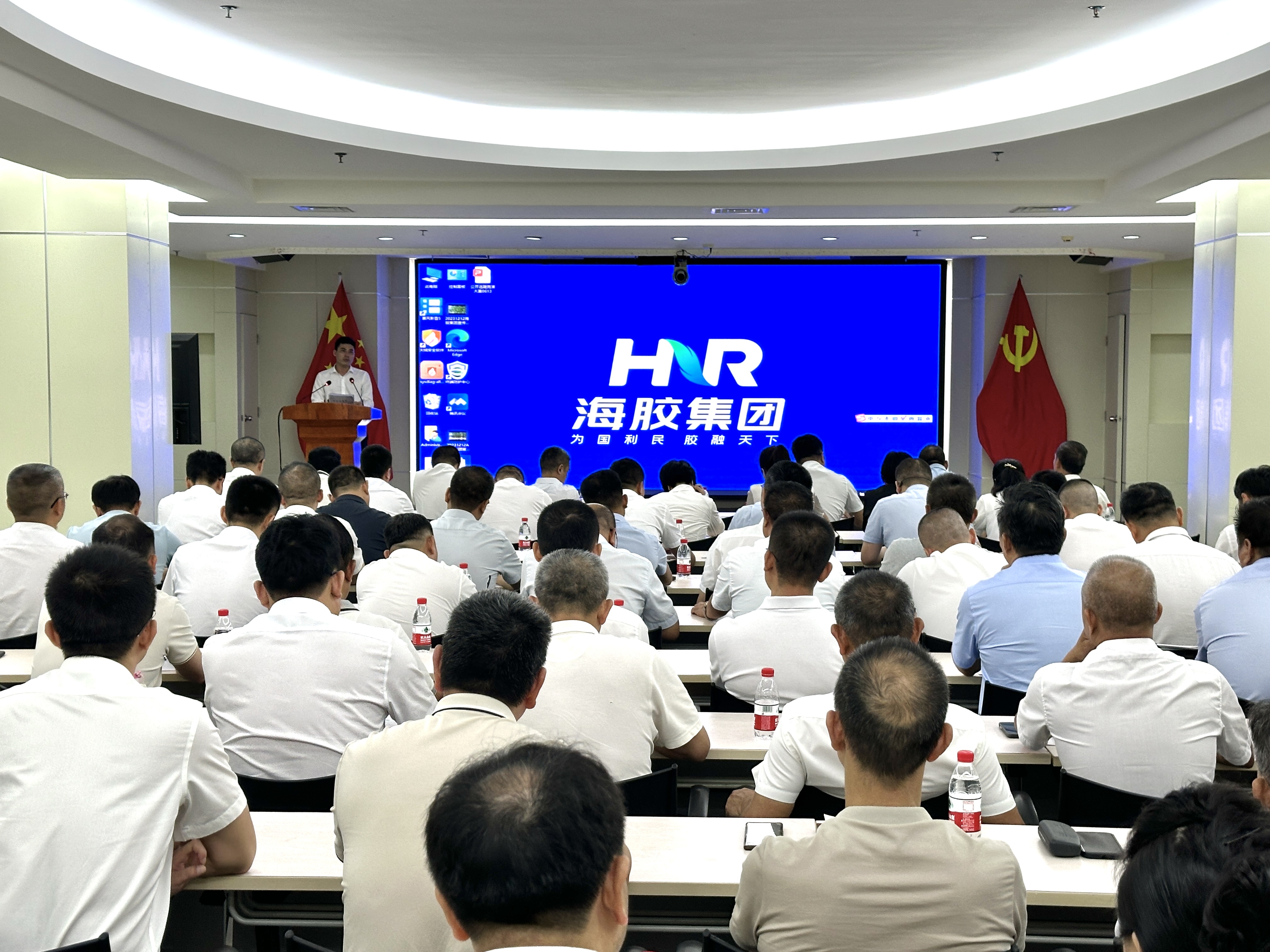 b833fcbdb60d4f0684d41b1540ecdd7a